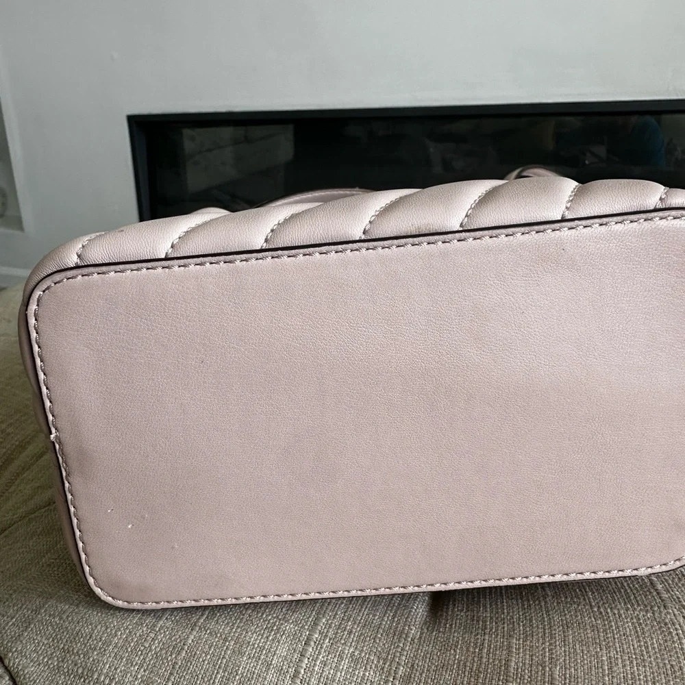 Michael Kors Light Pink Quilted Crossbody Bag - Picture 10 of 15